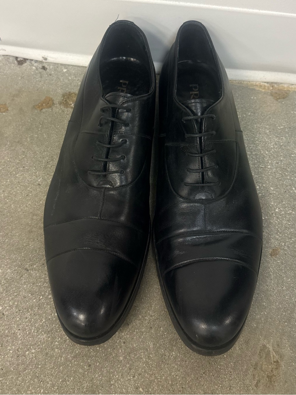 AUTHENTIC PRADA MENS CAP-TOE LEATHER OXFORD DRESS SHOES, SIZE US 9.5, BLACK - Picture 5 of 16